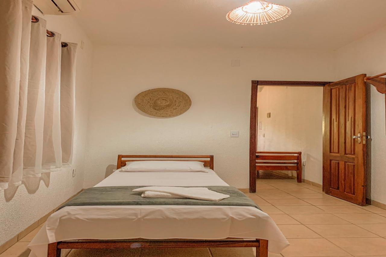 Quarto com 2 Camas de Solteiro